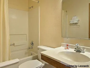 Super 8 By Wyndham Bolingbrook Hotel Romeoville