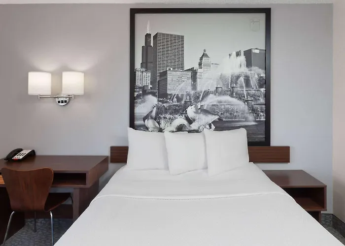 Super 8 By Wyndham Bolingbrook Hotel Romeoville