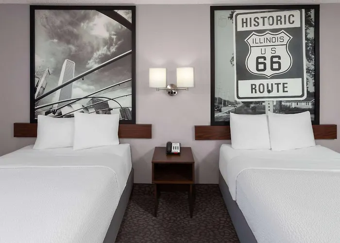 Super 8 By Wyndham Bolingbrook Hotel Romeoville
