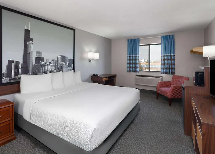 Super 8 By Wyndham Bolingbrook Romeoville