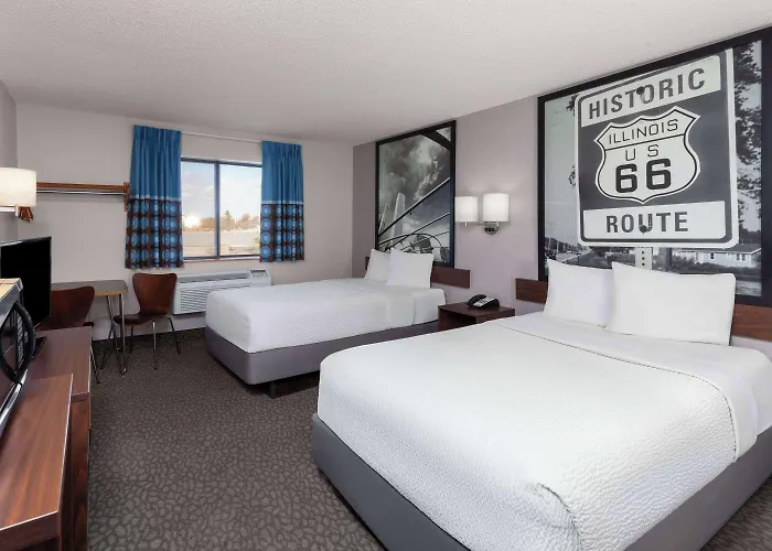 Super 8 By Wyndham Bolingbrook