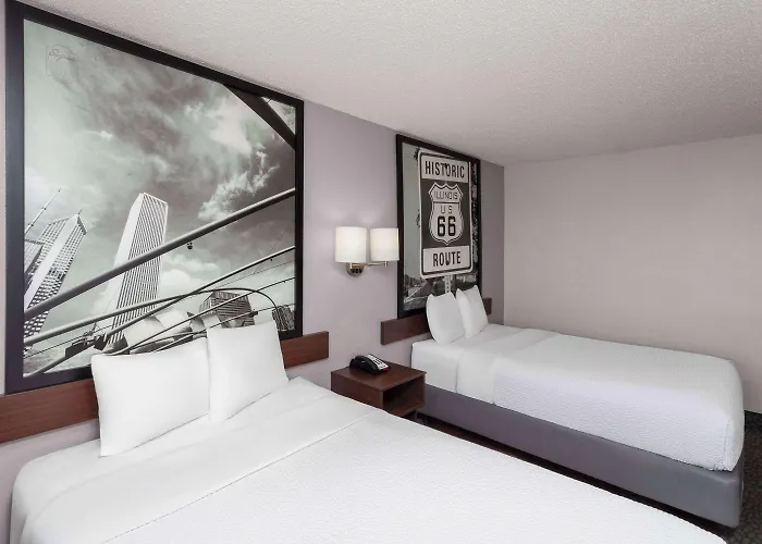 Super 8 By Wyndham Bolingbrook