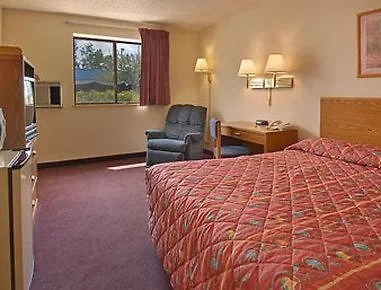 Super 8 By Wyndham Bolingbrook
